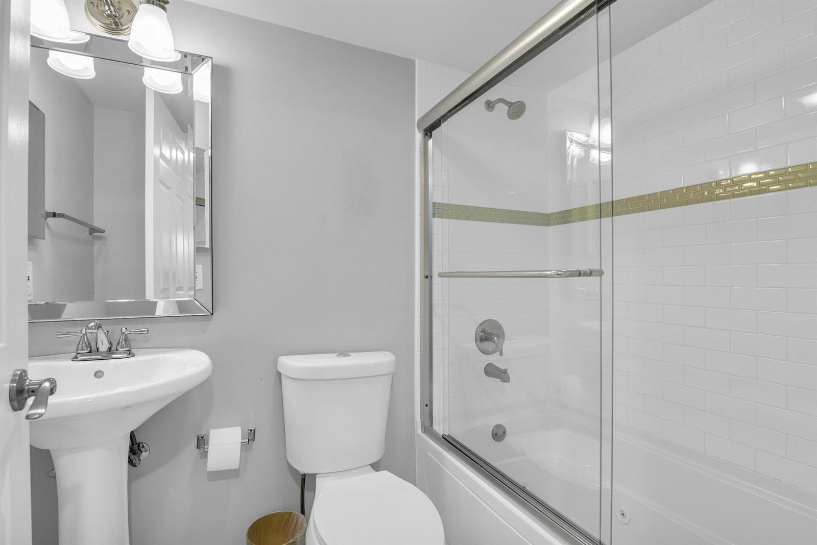 1030 Lake Shore Drive photo 14