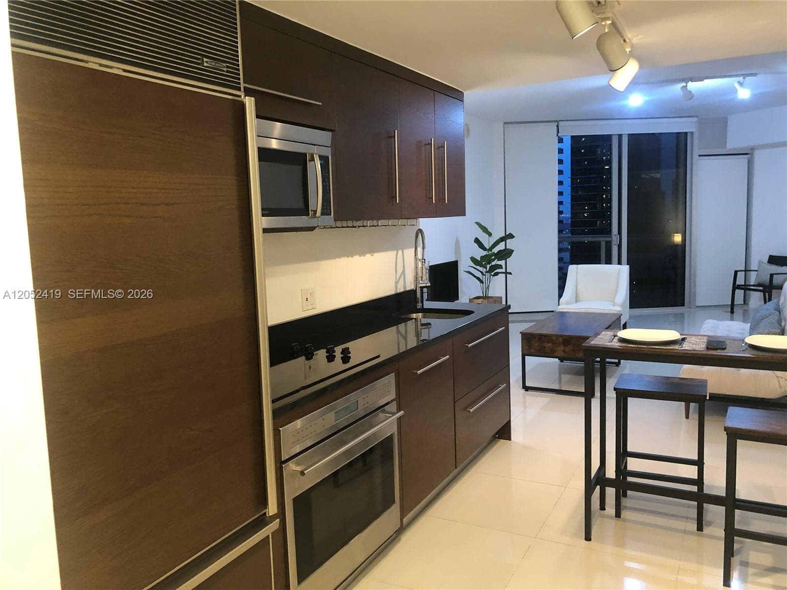 475 Brickell Ave 4008 photo 2