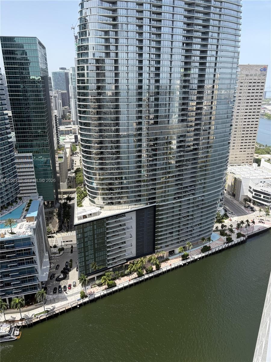 475 Brickell Ave 4008 photo 17