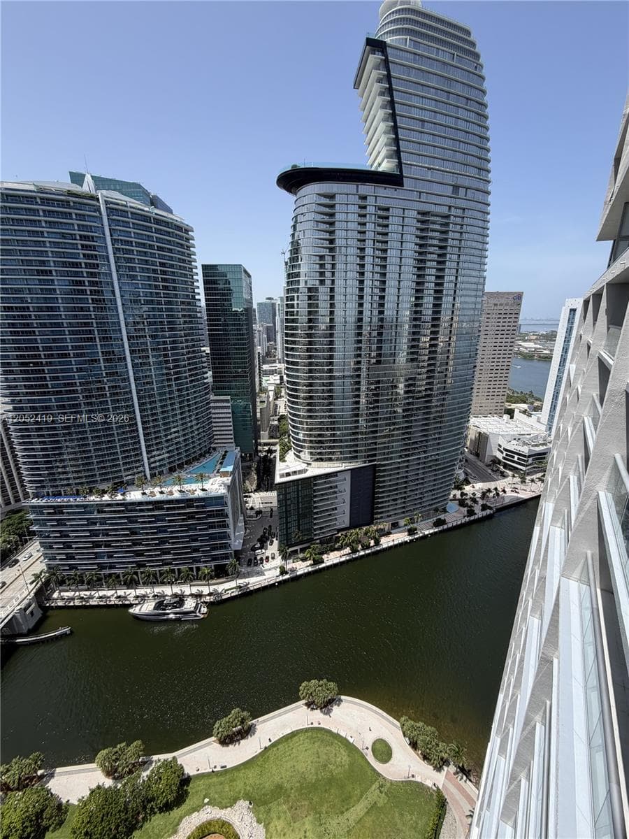475 Brickell Ave 4008 photo 18