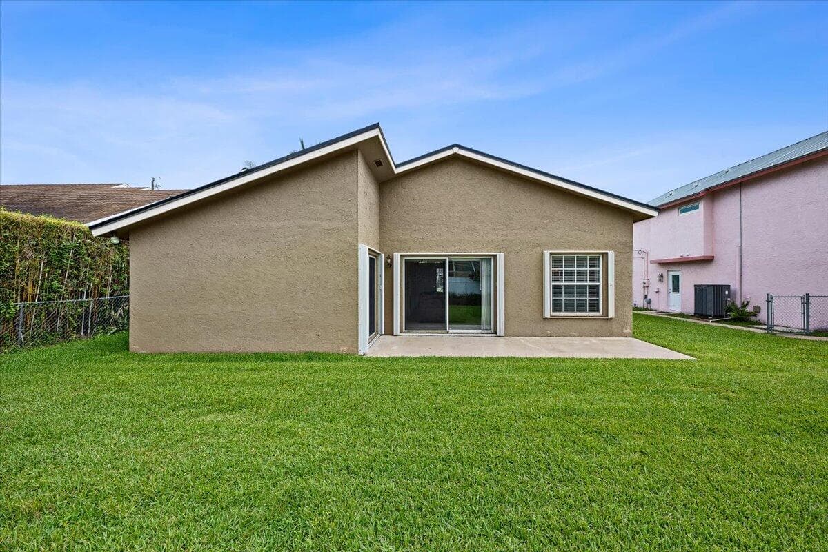 6397 Garrett Street photo 2