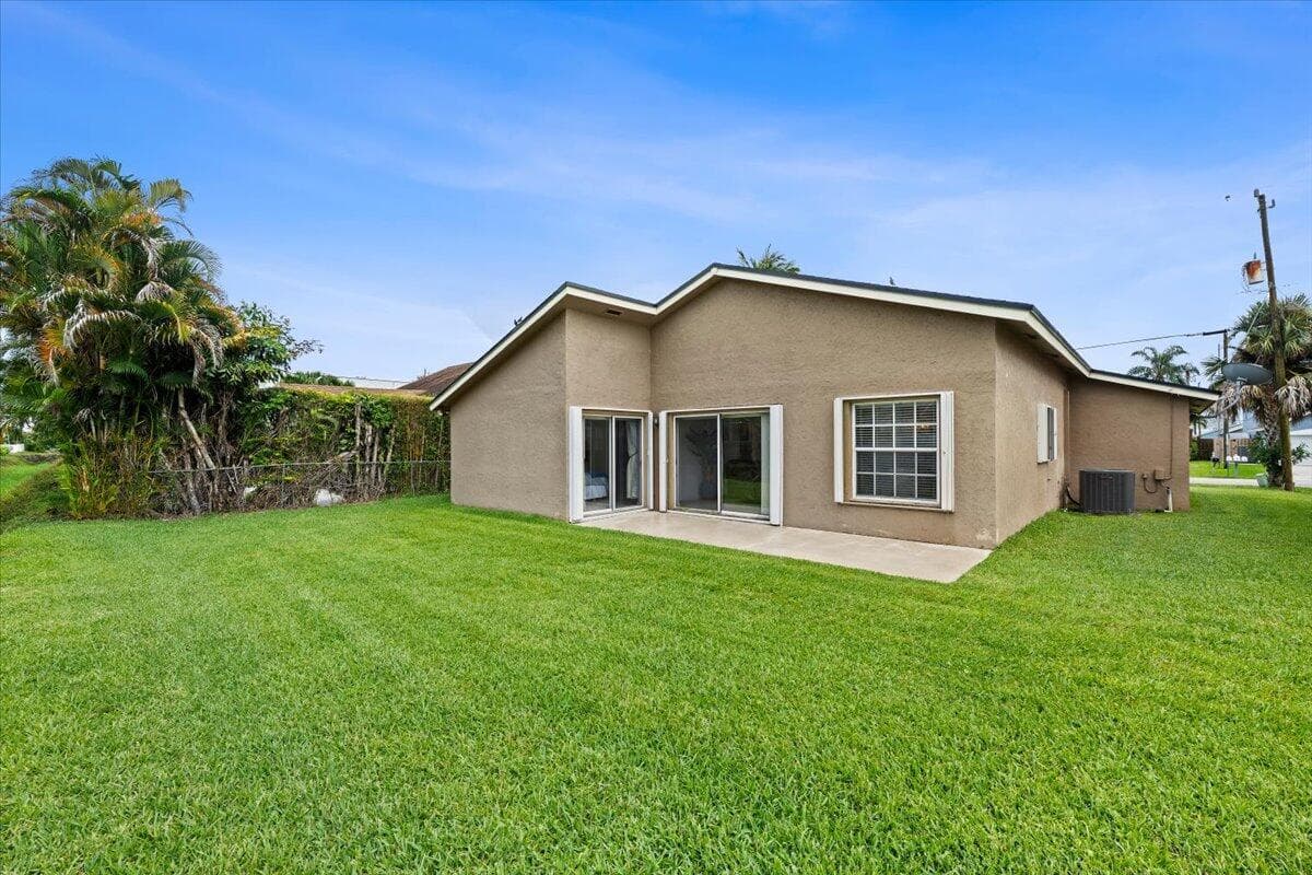 6397 Garrett Street photo 3