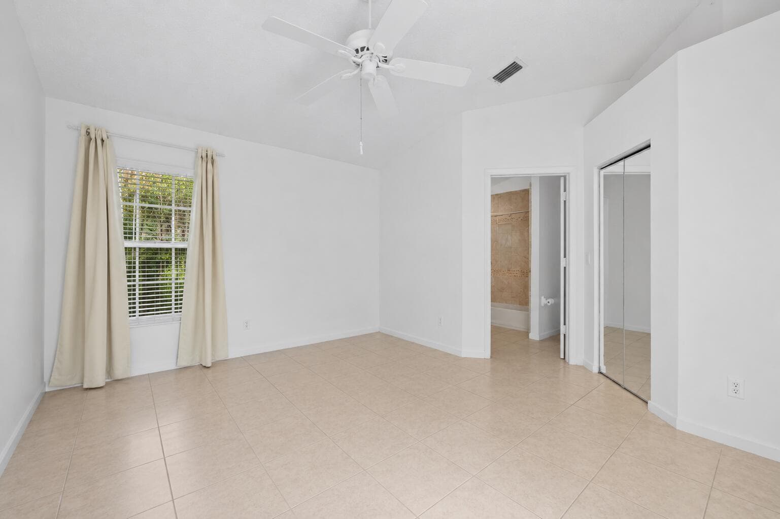 6397 Garrett Street photo 14