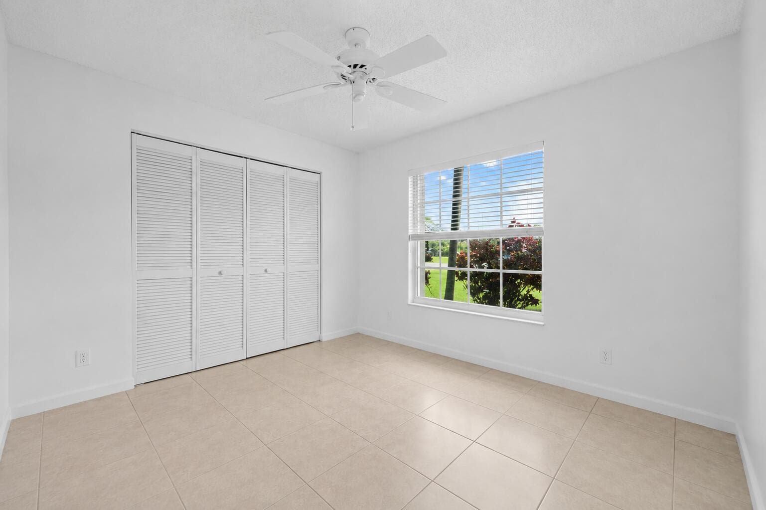 6397 Garrett Street photo 18