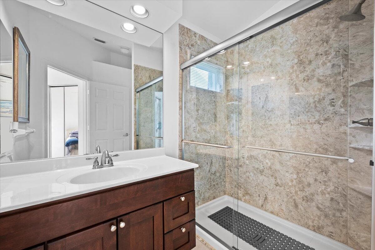 6397 Garrett Street photo 15