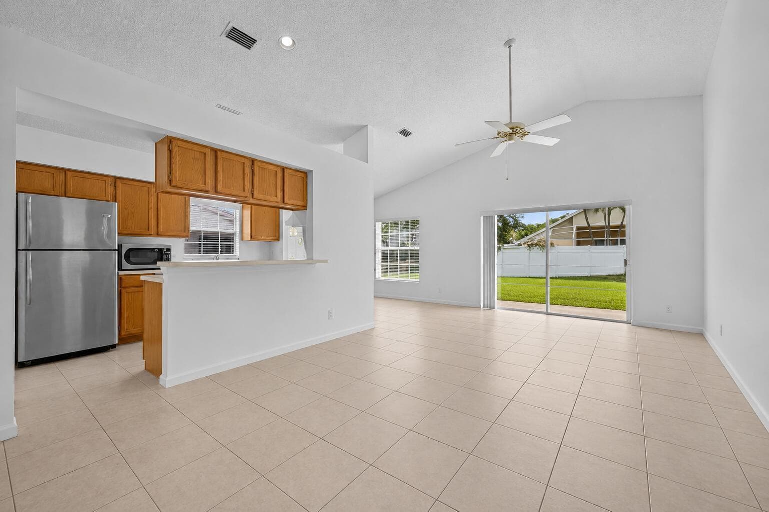 6397 Garrett Street photo 4