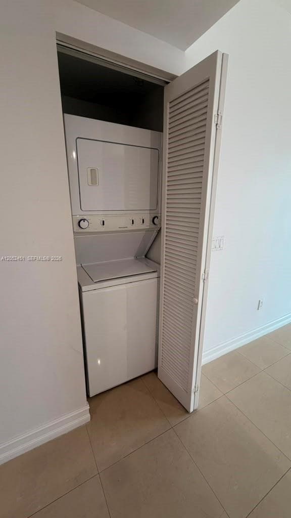 185 SW 7th St 2505 photo 8