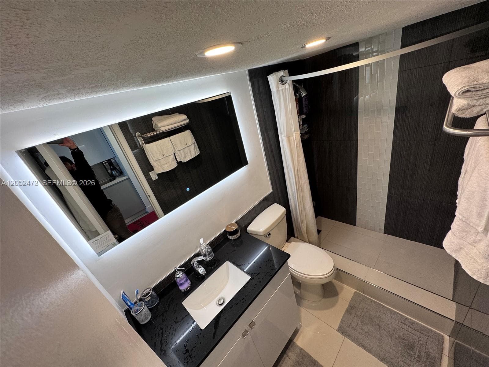 19201 Collins Ave 718 photo 4