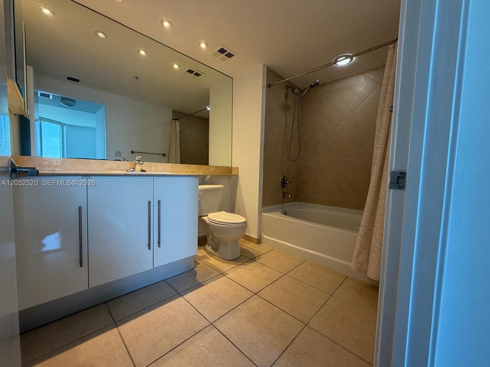 335 S Biscayne Blvd 3507 photo 12