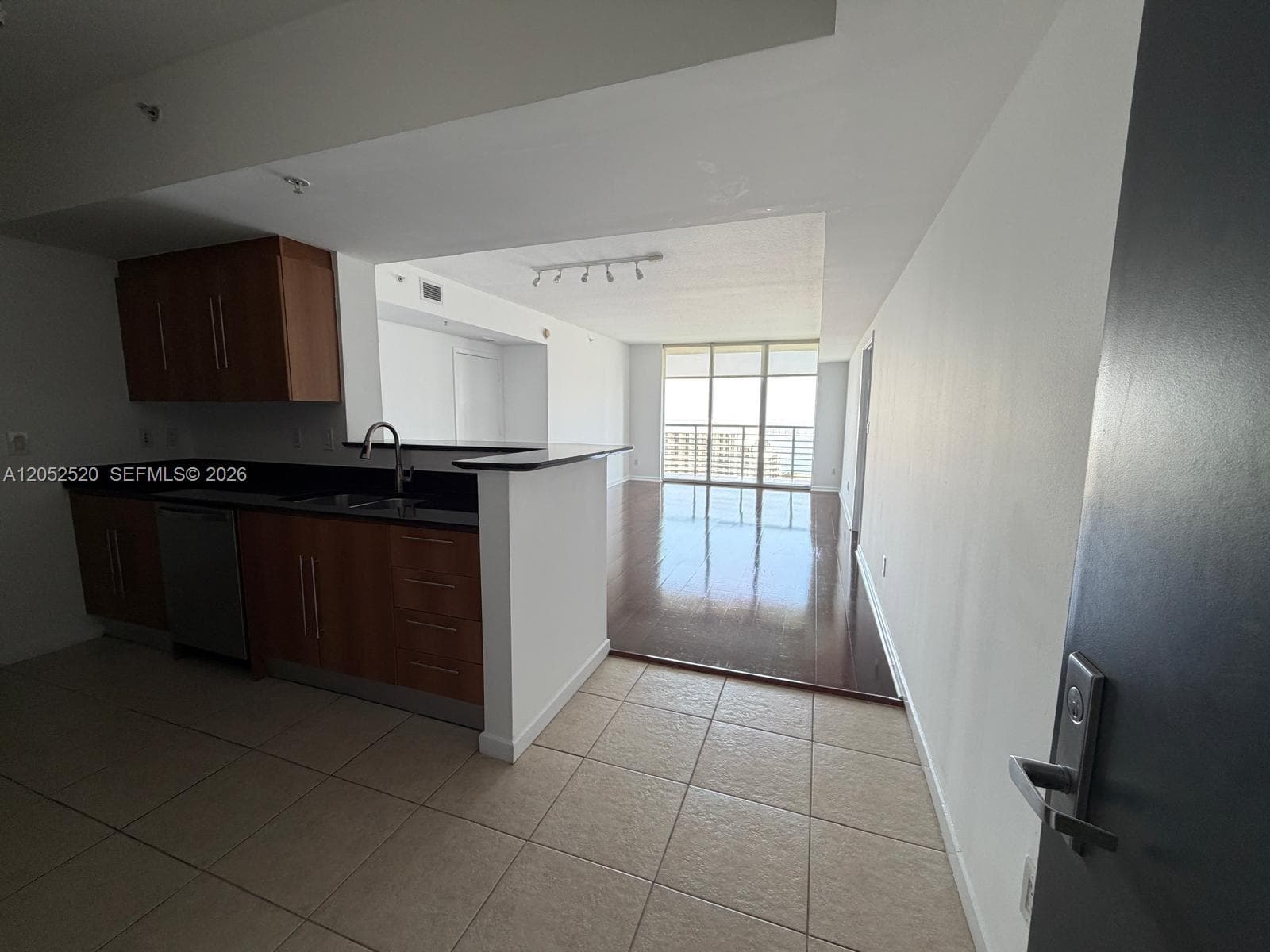 335 S Biscayne Blvd 3507 photo 5