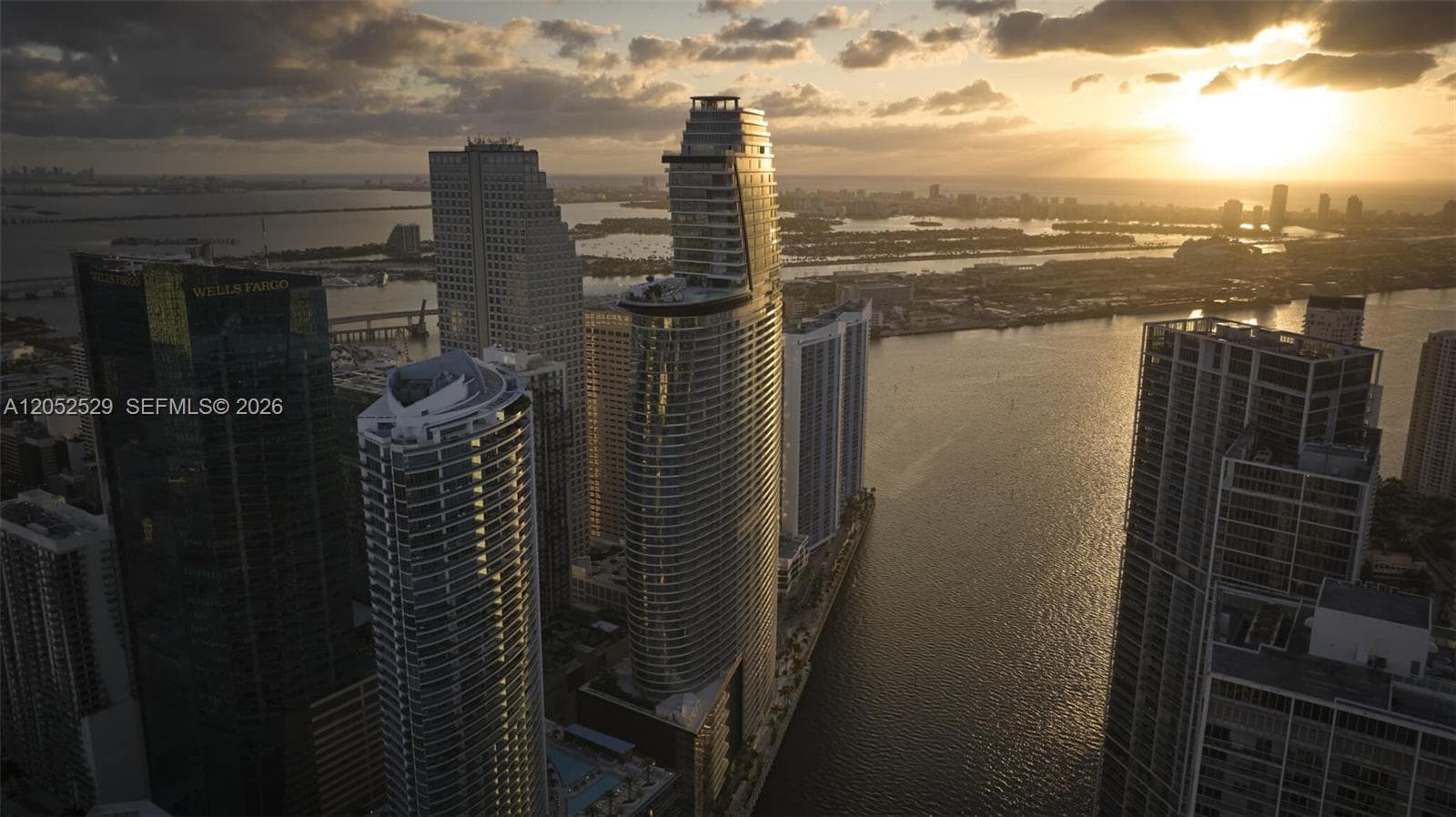 300 Biscayne Boulevard Way 1705W photo 2