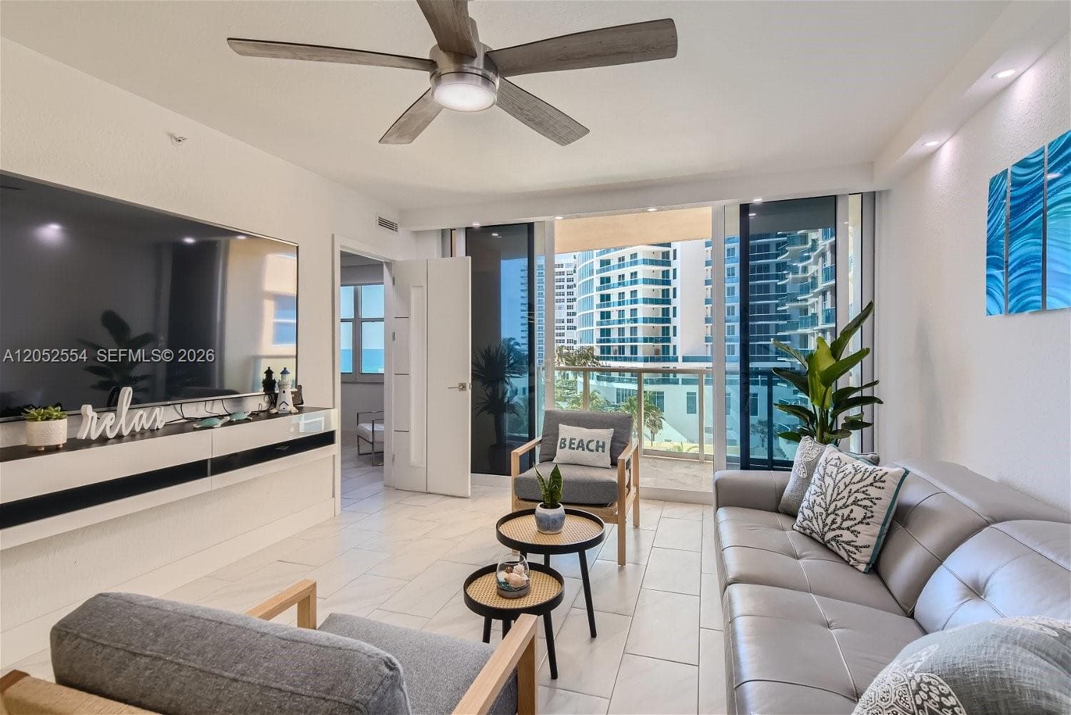 2501 S Ocean Dr 617 photo 1