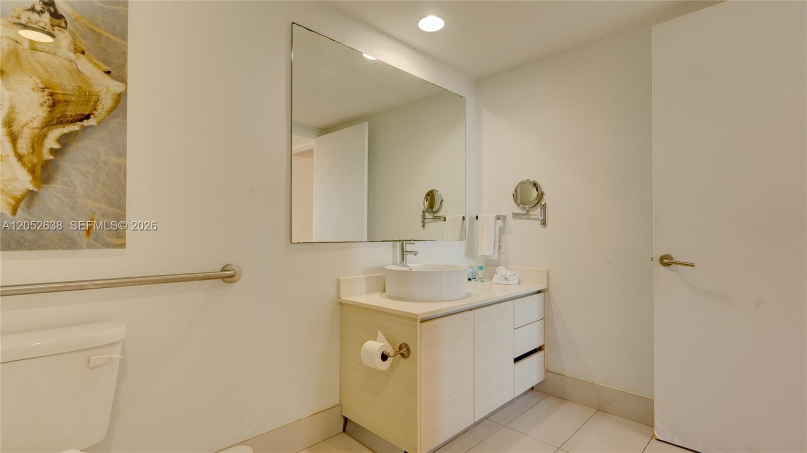 2602 E Hallandale Beach Blvd R2404 photo 16