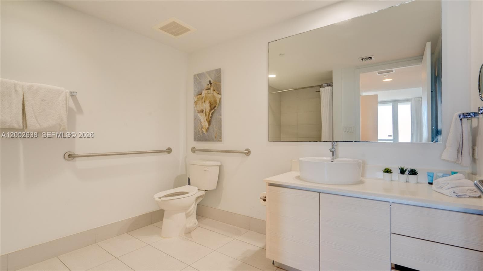 2602 E Hallandale Beach Blvd R2404 photo 15