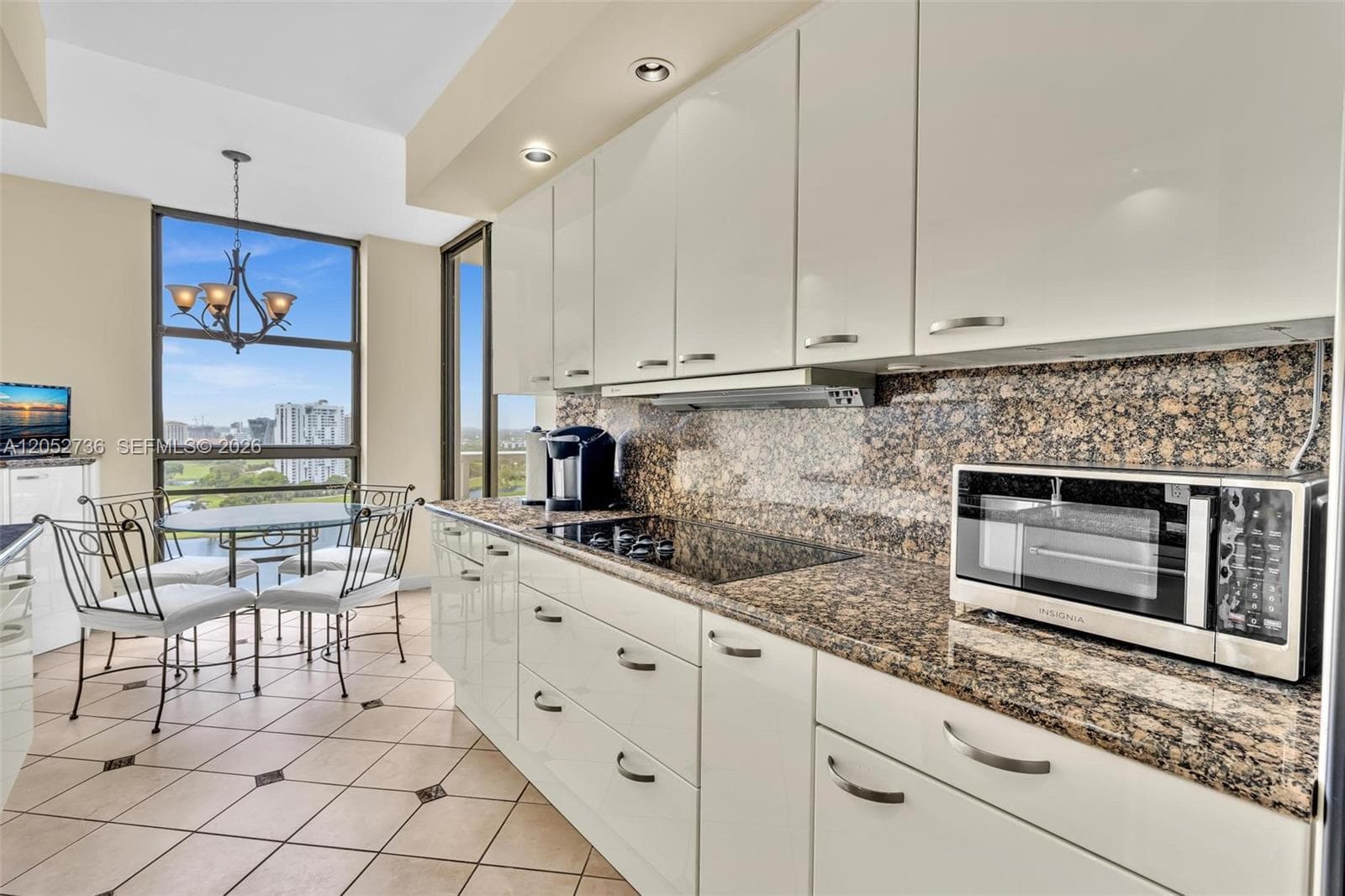 20281 E Country Club Dr 1907 photo 17