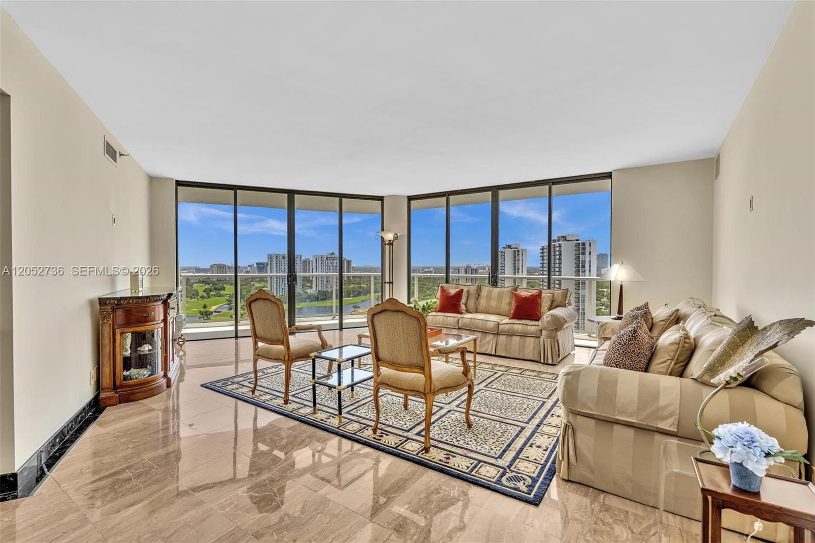 20281 E Country Club Dr 1907 photo 15