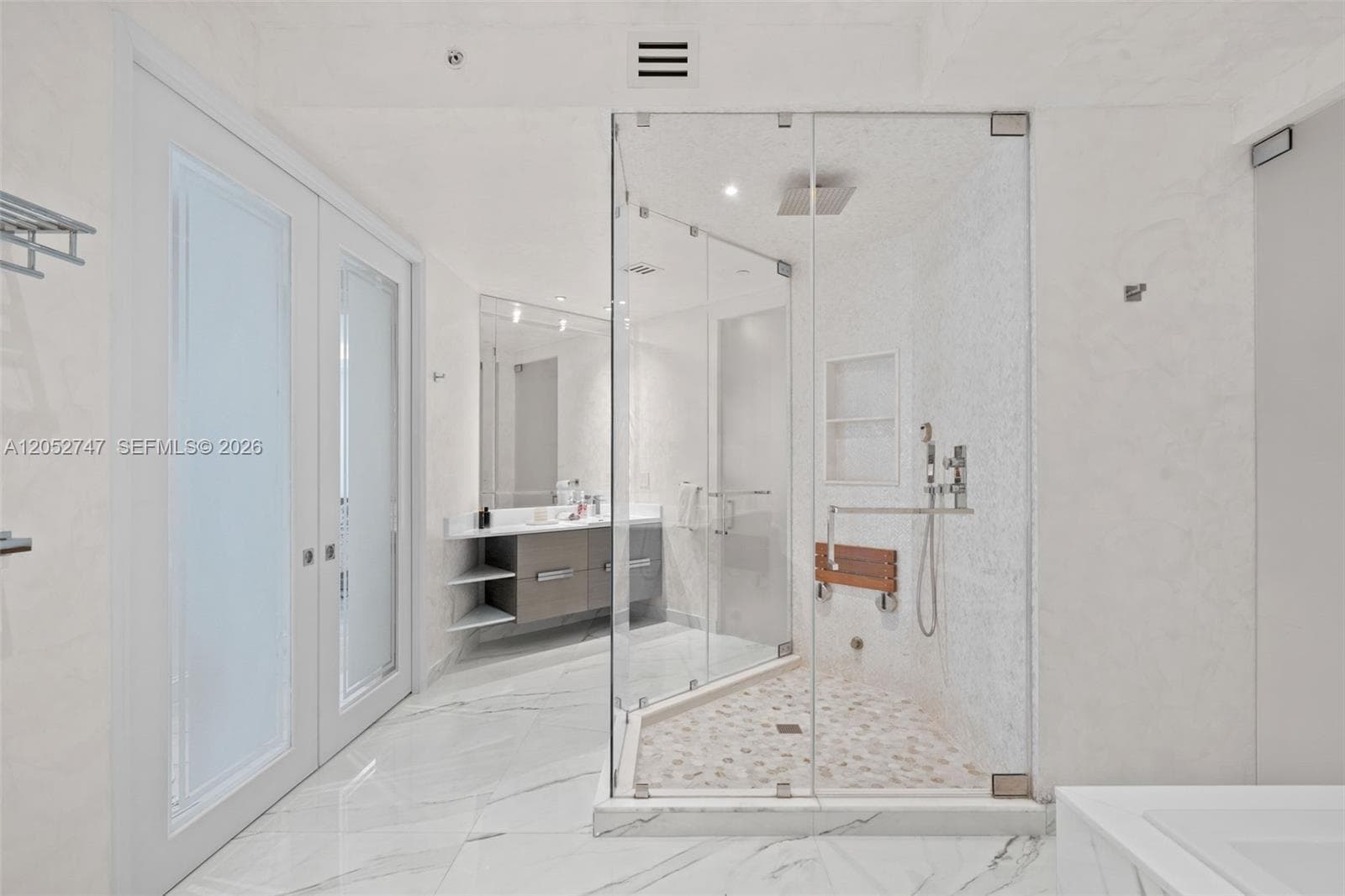 16047 Collins Ave 1703 photo 17