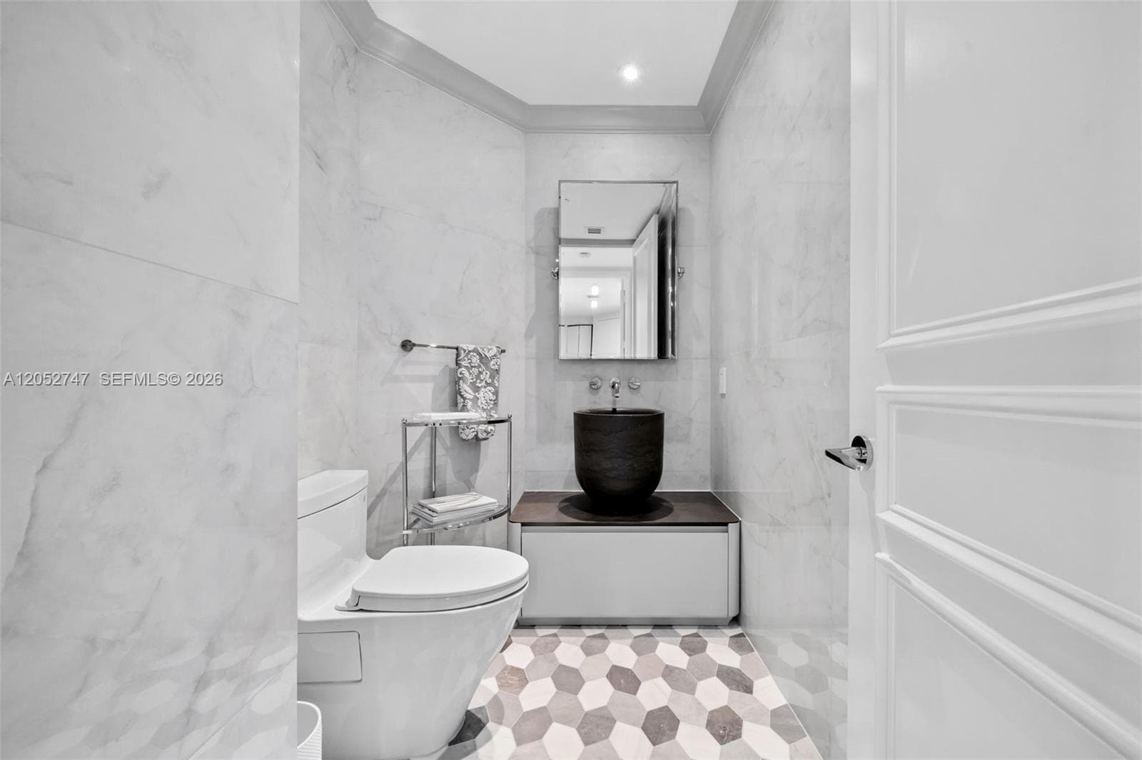 16047 Collins Ave 1703 photo 9