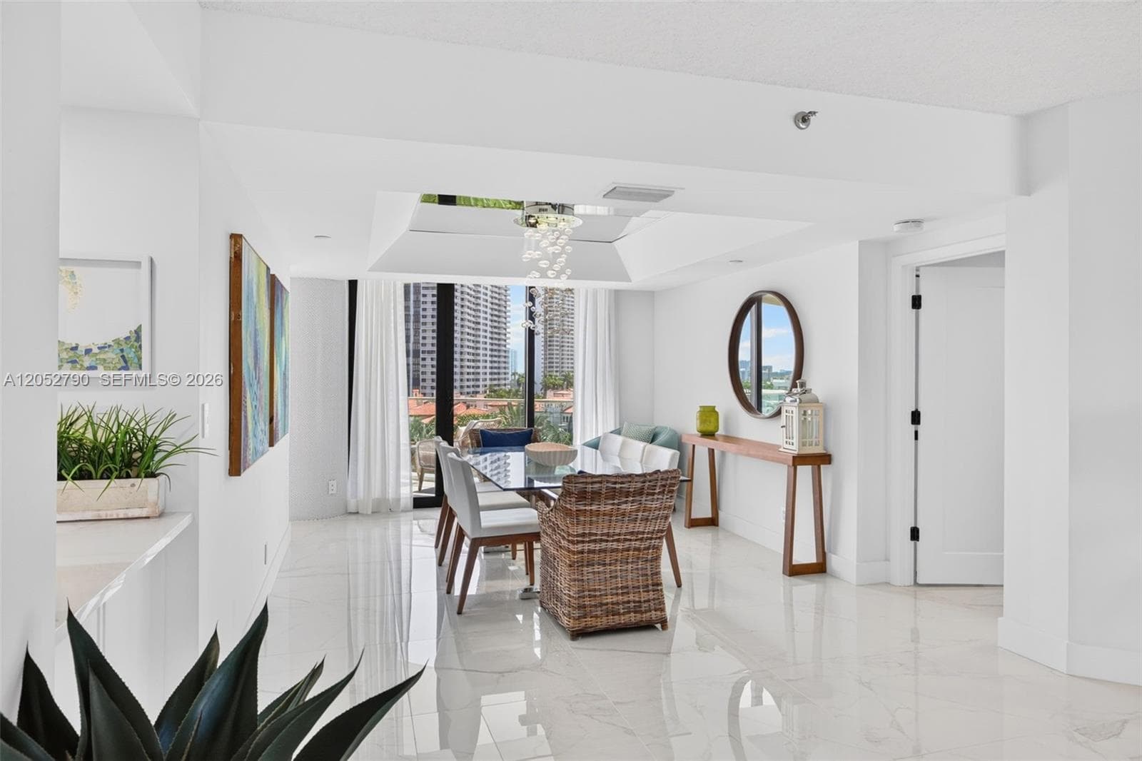 2800 ISLAND BL 904 photo 21
