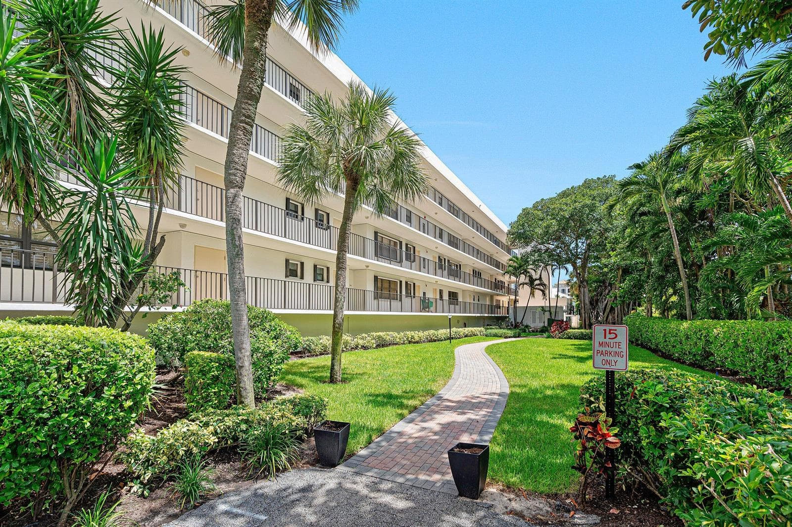 277 N OCEAN Boulevard 1040 photo 1