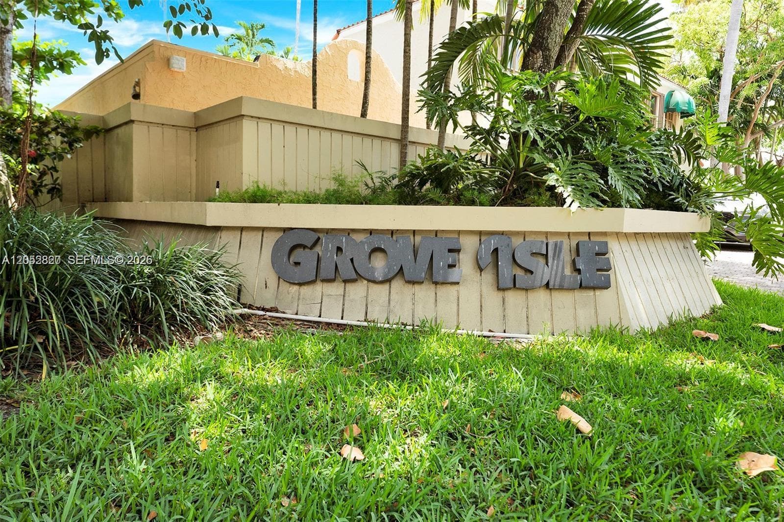 2 Grove Isle Dr B1103 photo 16