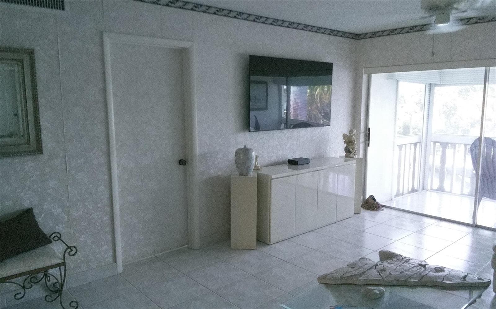 460 Paradise Isle Boulevard 301 photo 6