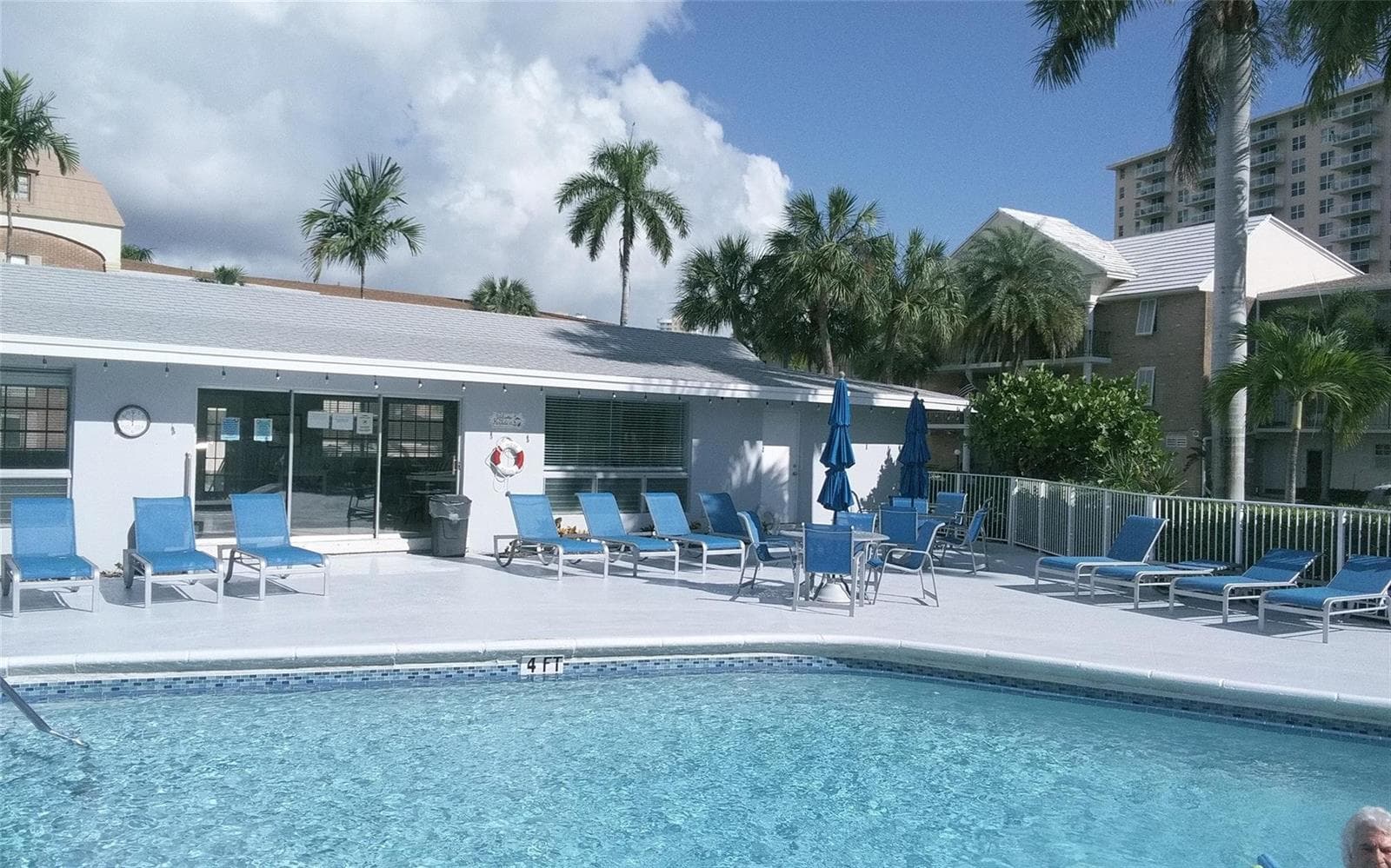 460 Paradise Isle Boulevard 301 photo 20
