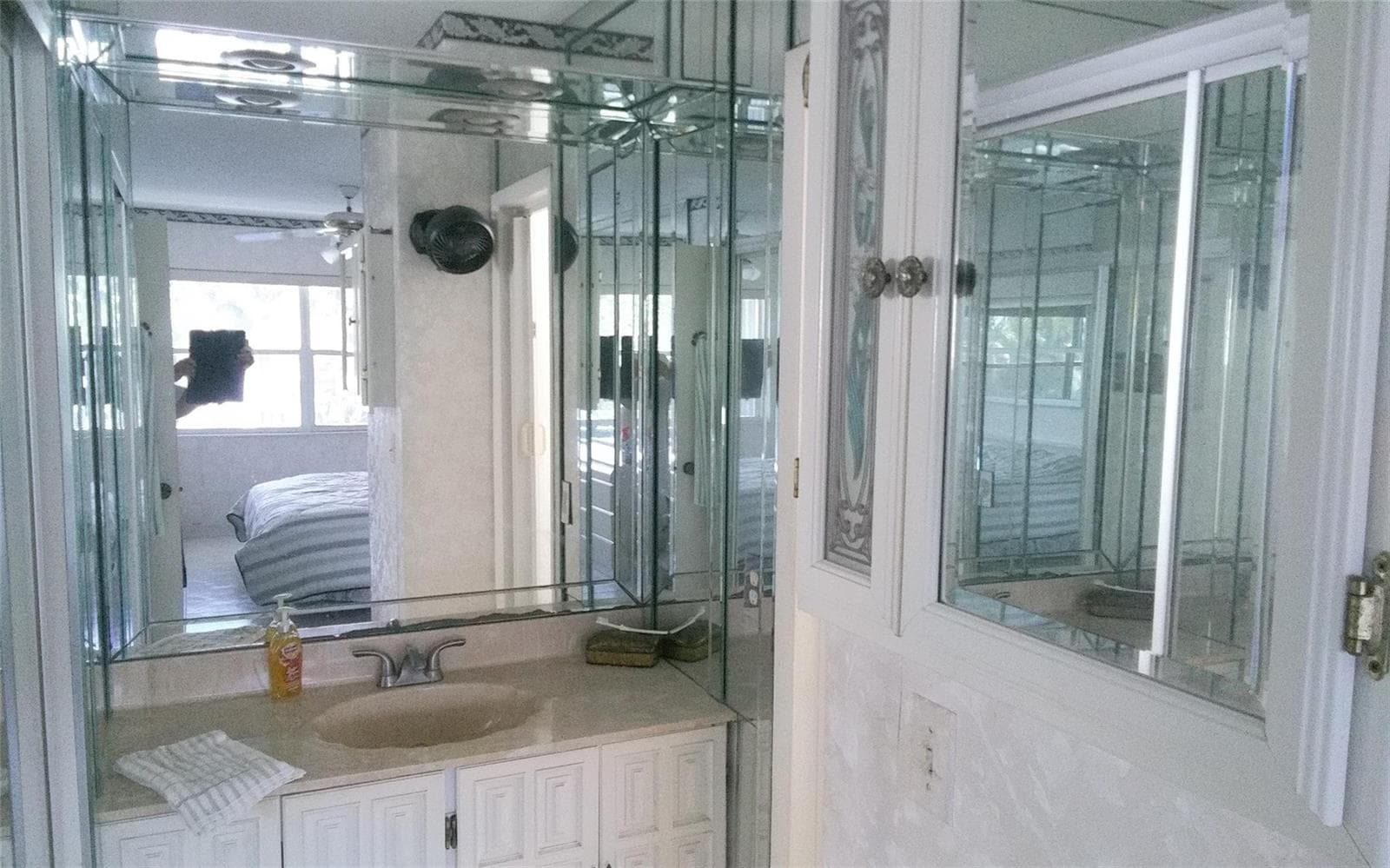 460 Paradise Isle Boulevard 301 photo 14