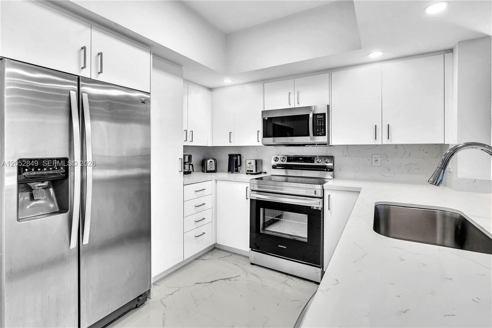 17375 Collins Ave 1703 photo 10