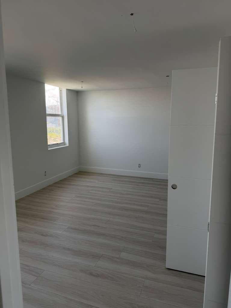 427 Golden Isles Drive 12d photo 3