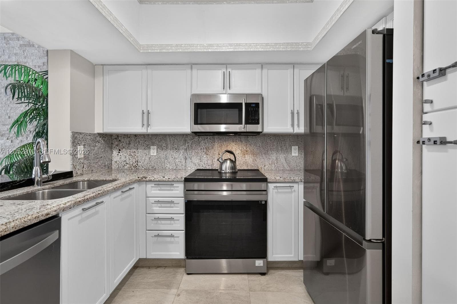 17375 Collins Ave 2101 photo 12