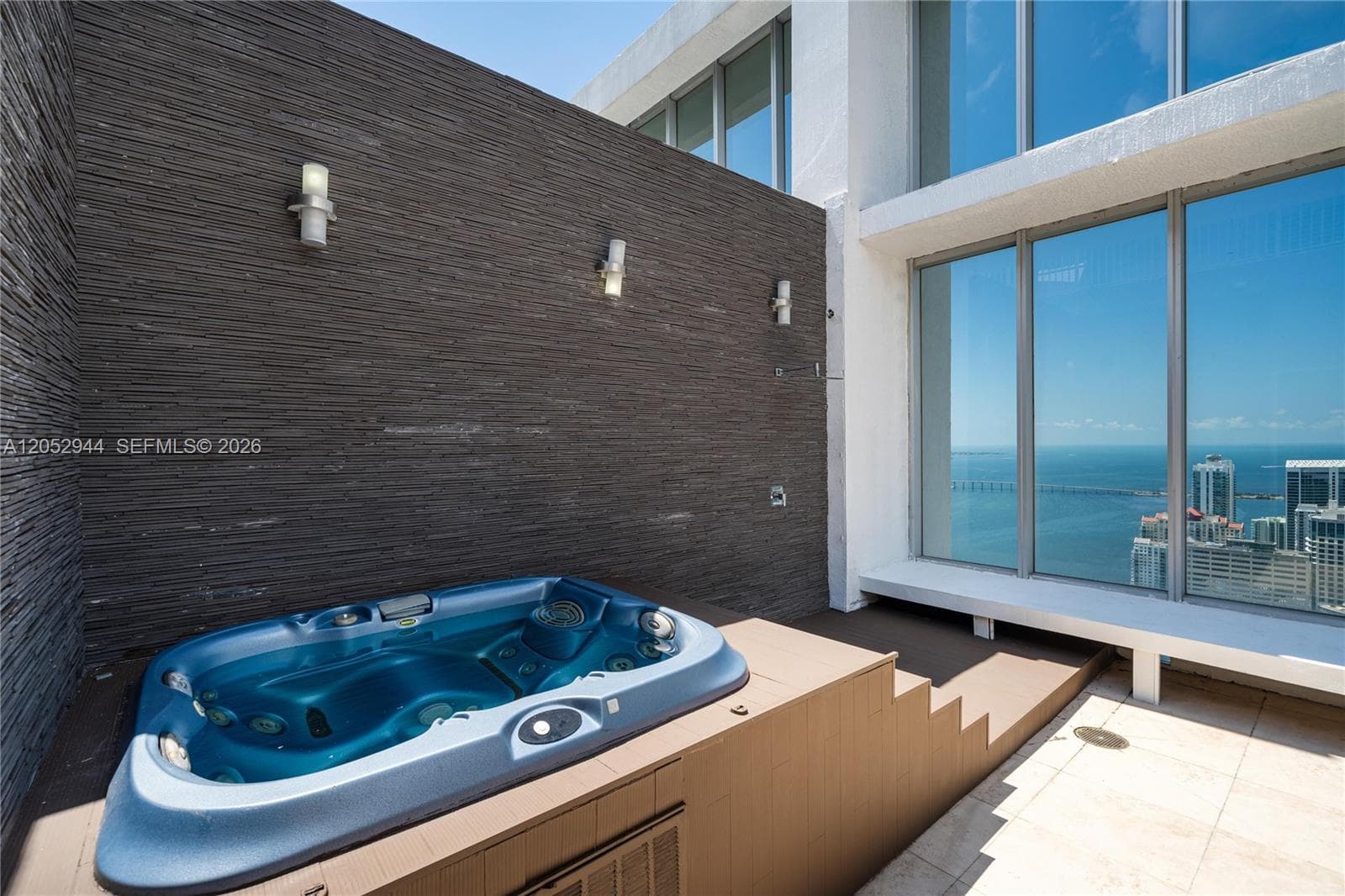 495 Brickell 5705 photo 2