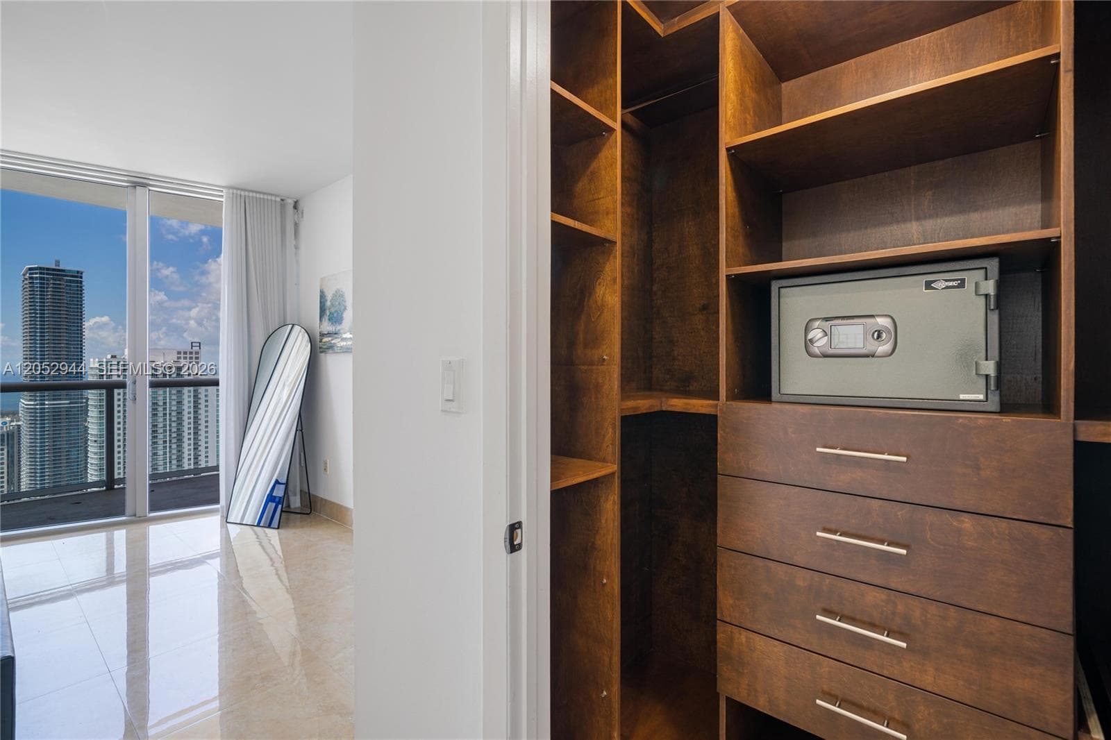 495 Brickell 5705 photo 15