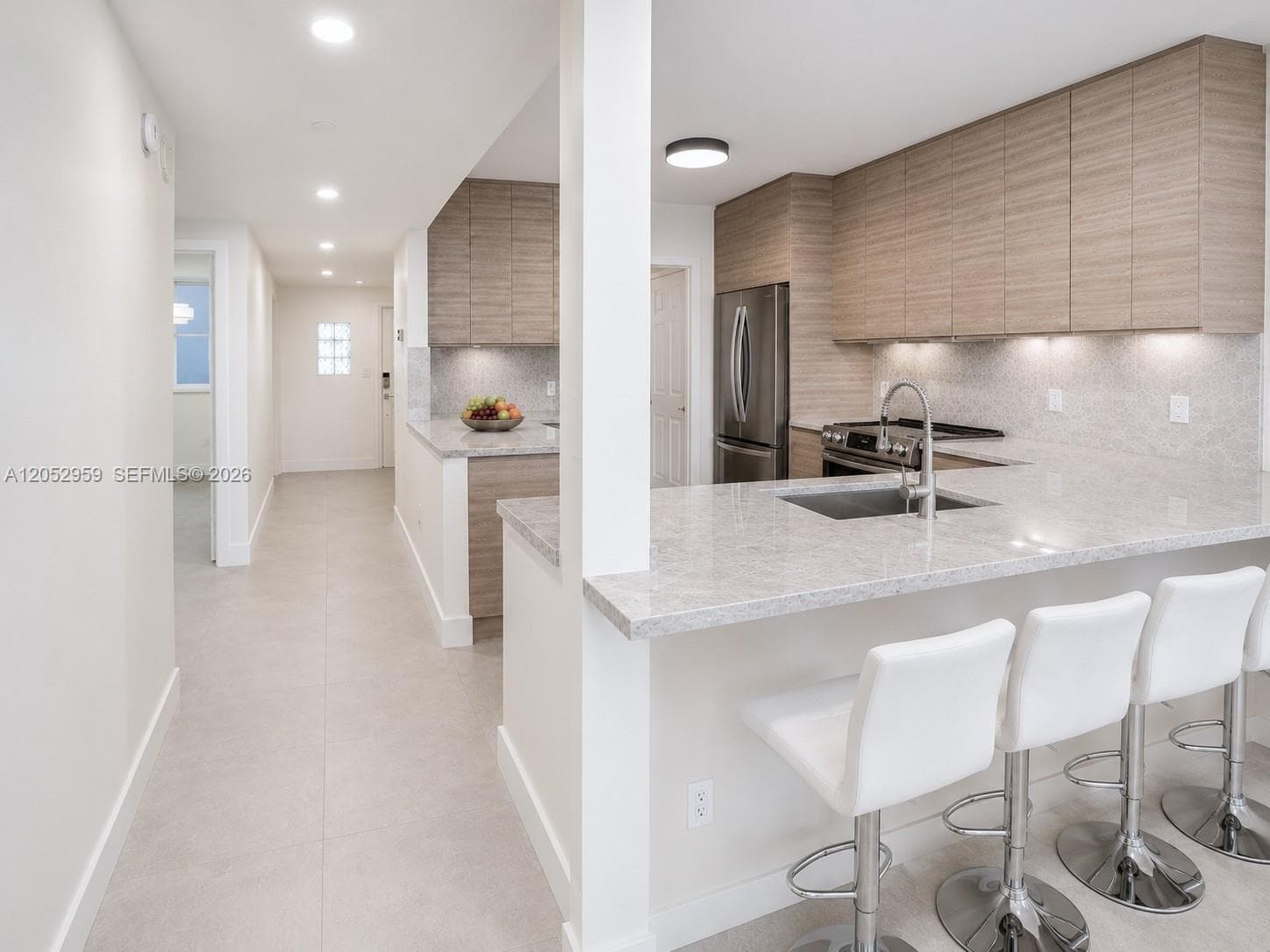 17050 N Bay Rd 1102 photo 4