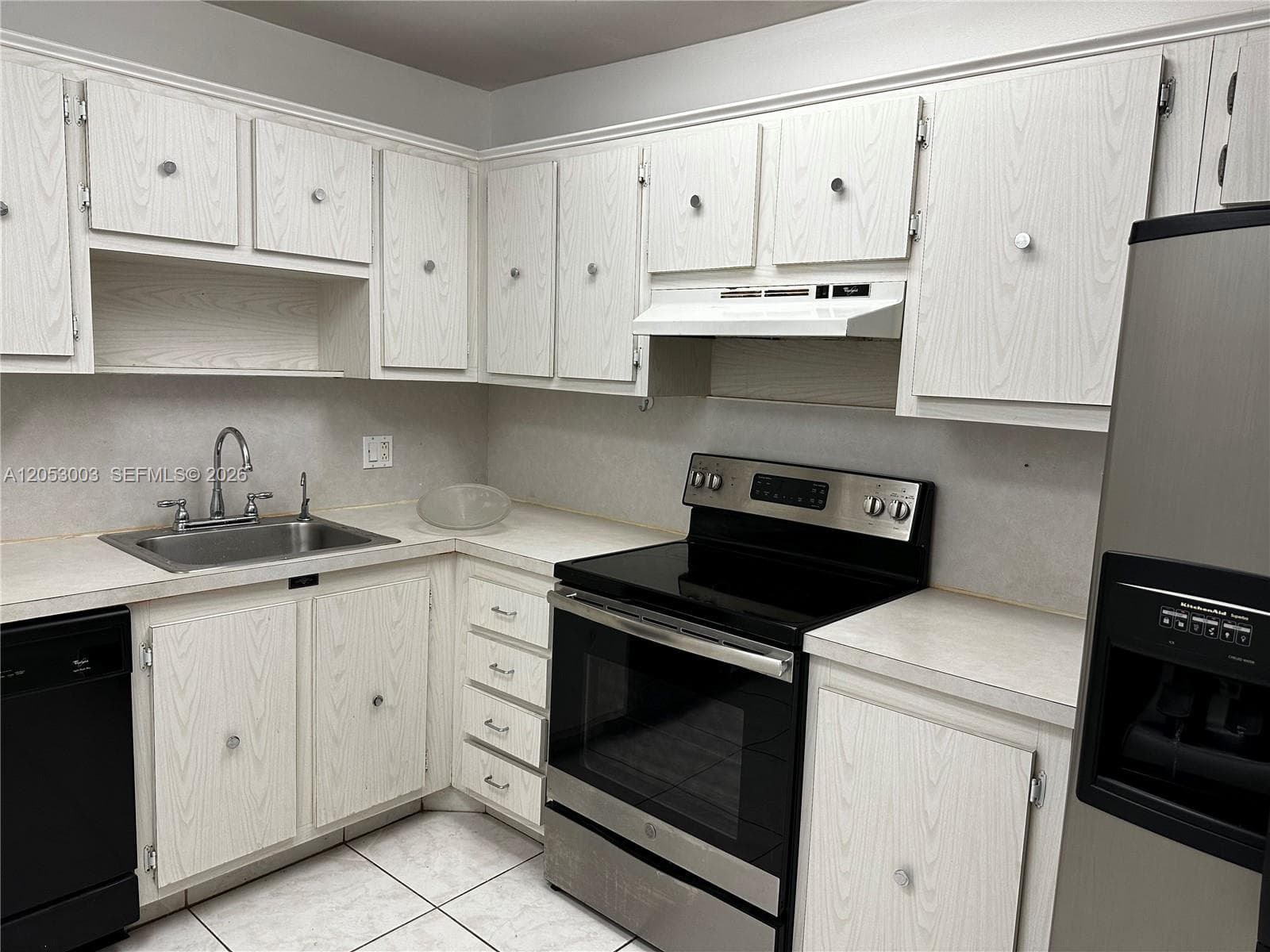 3800 E Ocean Dr 1518 photo 16
