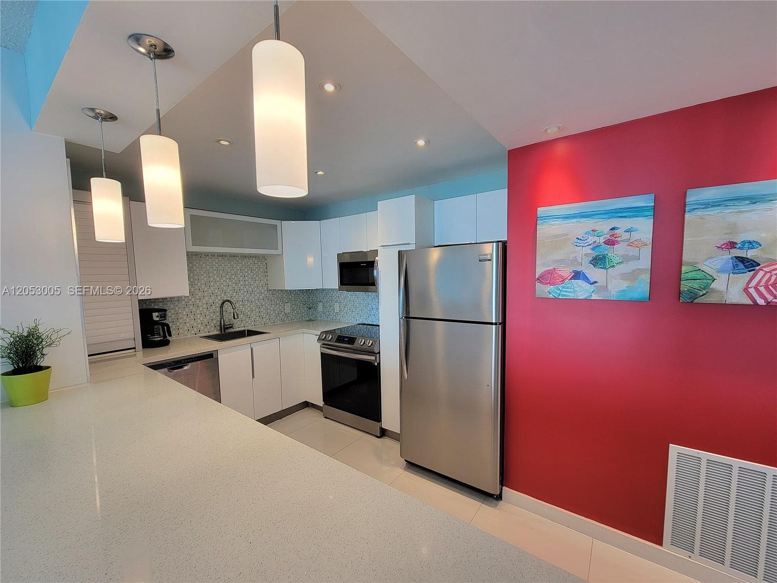 3505 S Ocean Dr 1011 photo 8