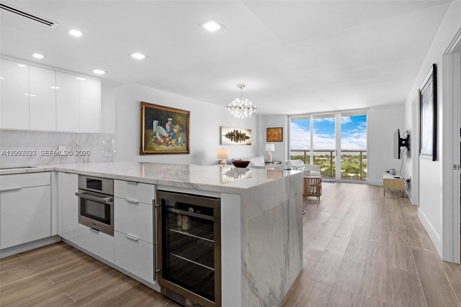 5701 Collins Ave 1707 photo 2