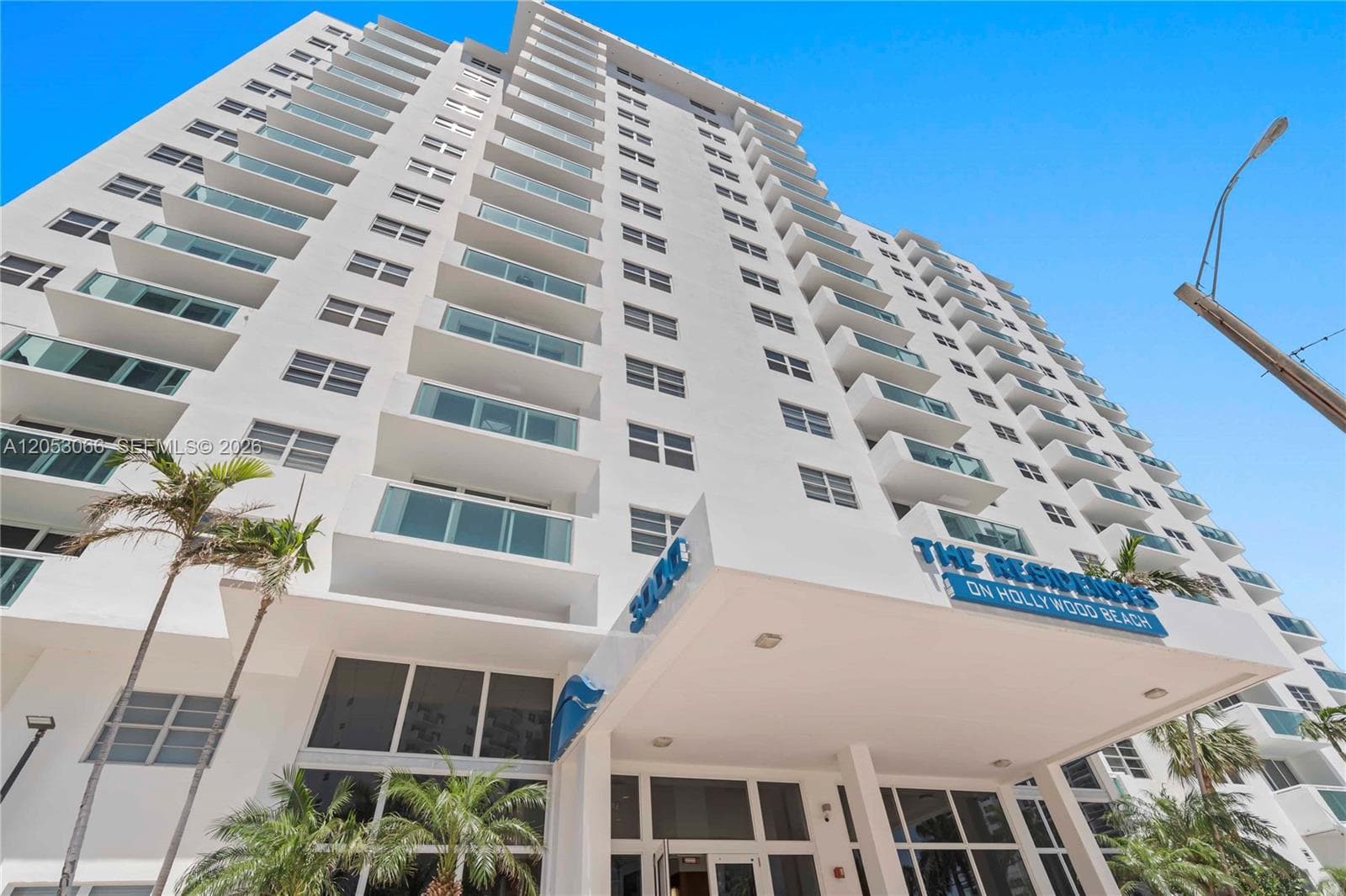 3000 S Ocean Dr 1516 photo 2