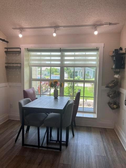 9145 Chrysanthemum Drive photo 9