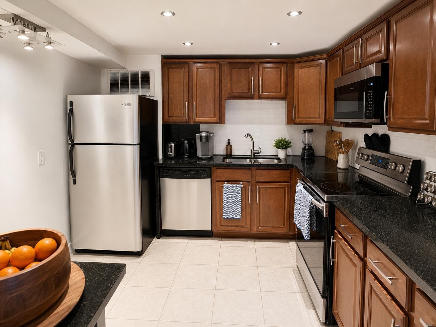 2801 NE 183rd Street photo 2