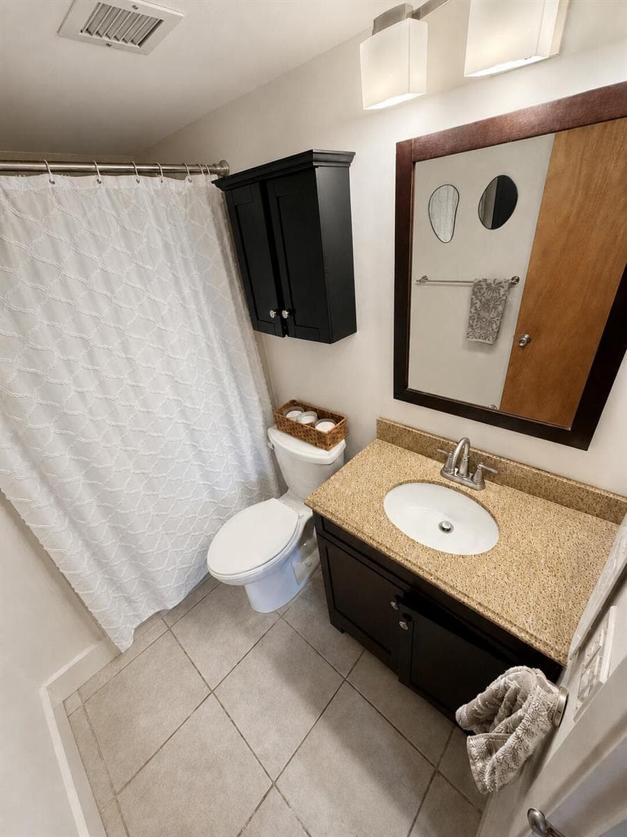 2801 NE 183rd Street photo 9