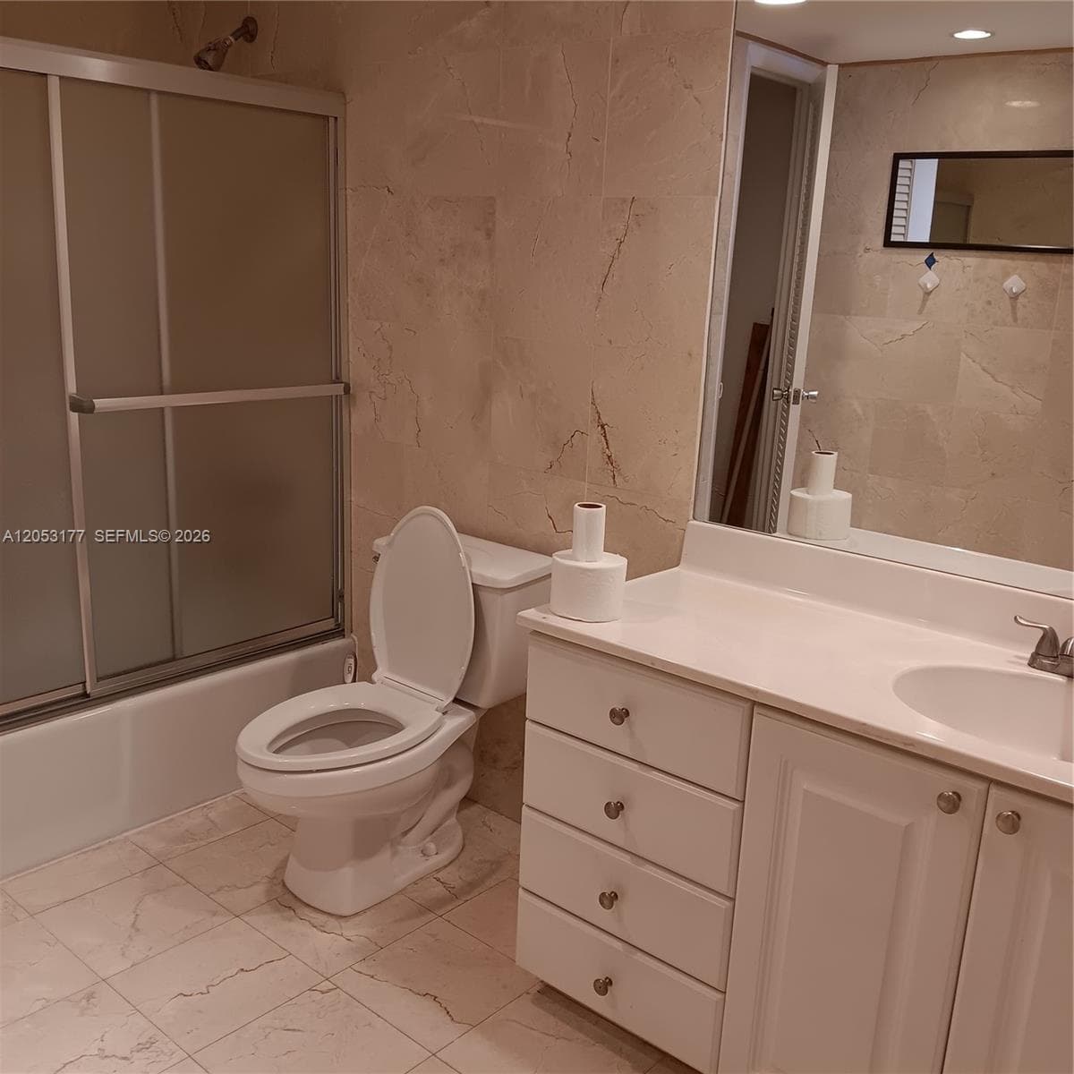 19390 Collins Avenue 1014 photo 16
