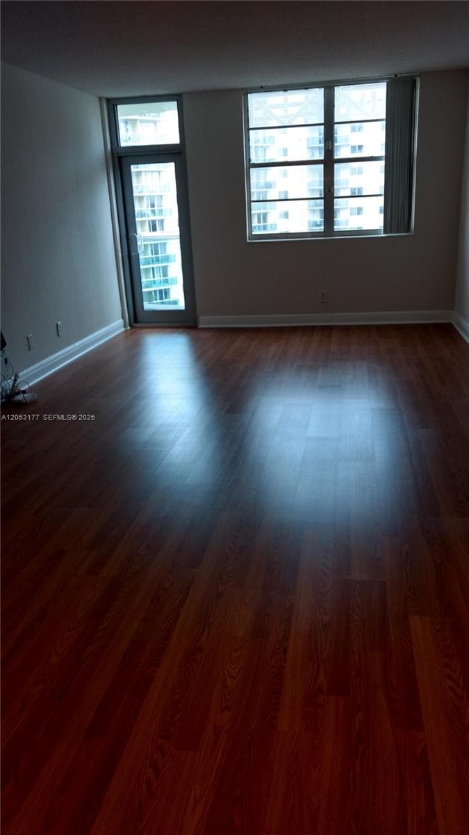 19390 Collins Avenue 1014 photo 3