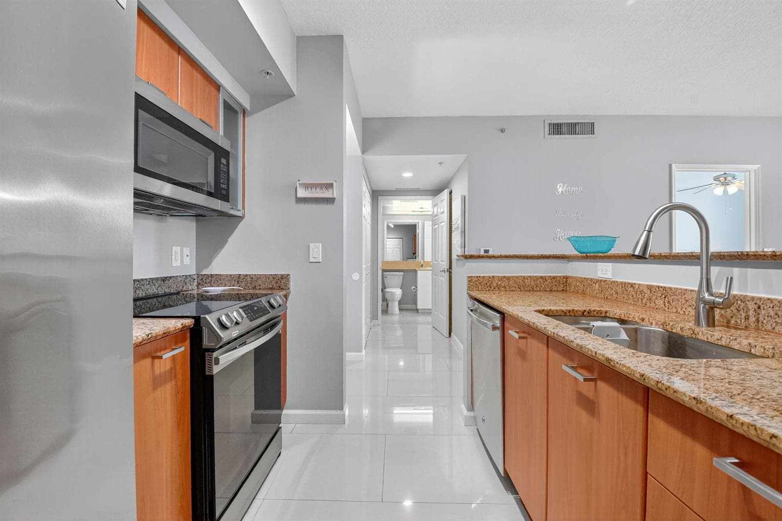 625 Casa Loma Boulevard 306 photo 11
