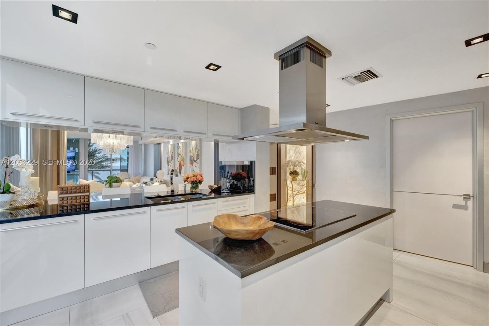 17121 Collins Ave 808 photo 7