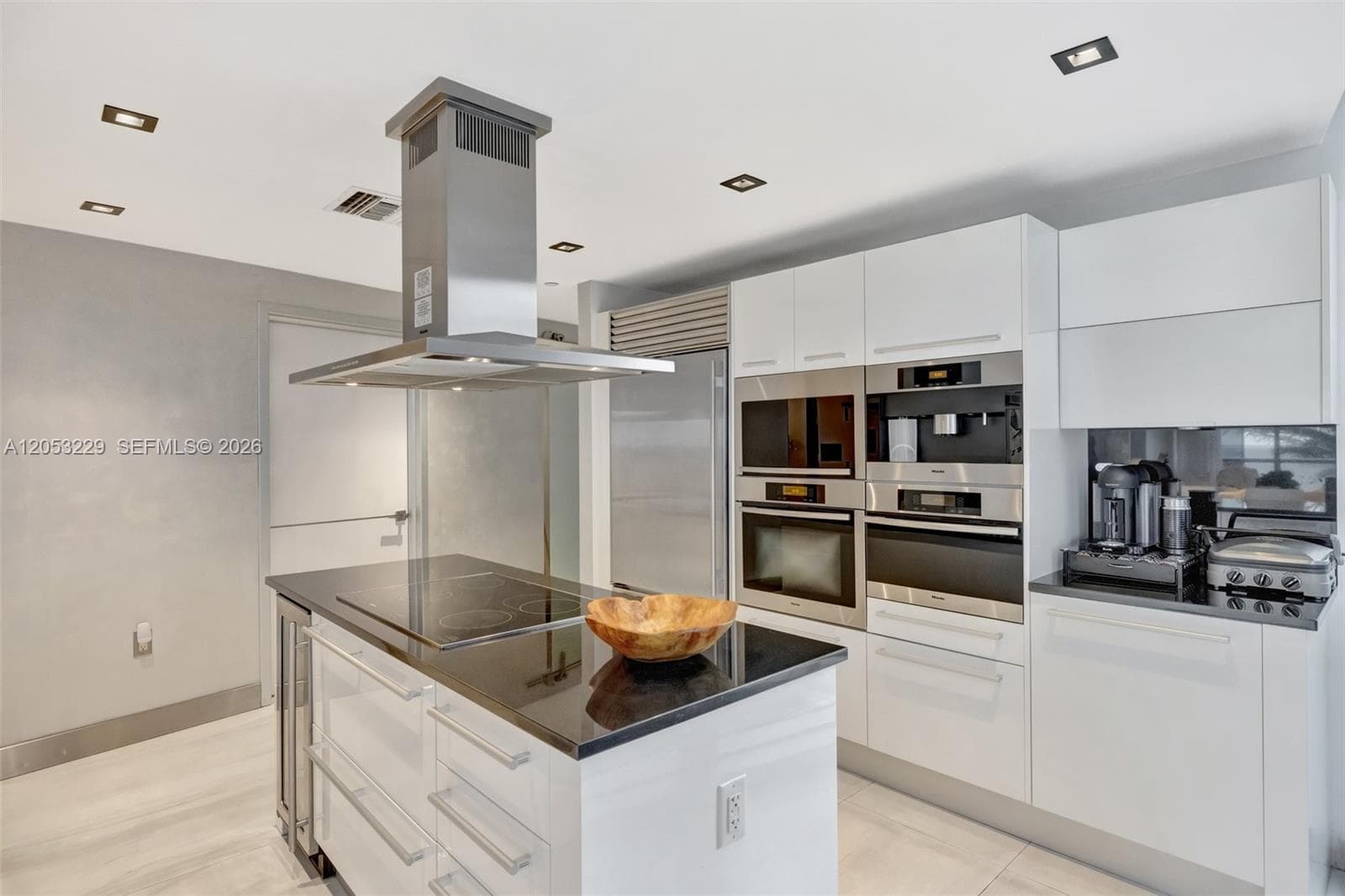 17121 Collins Ave 808 photo 8