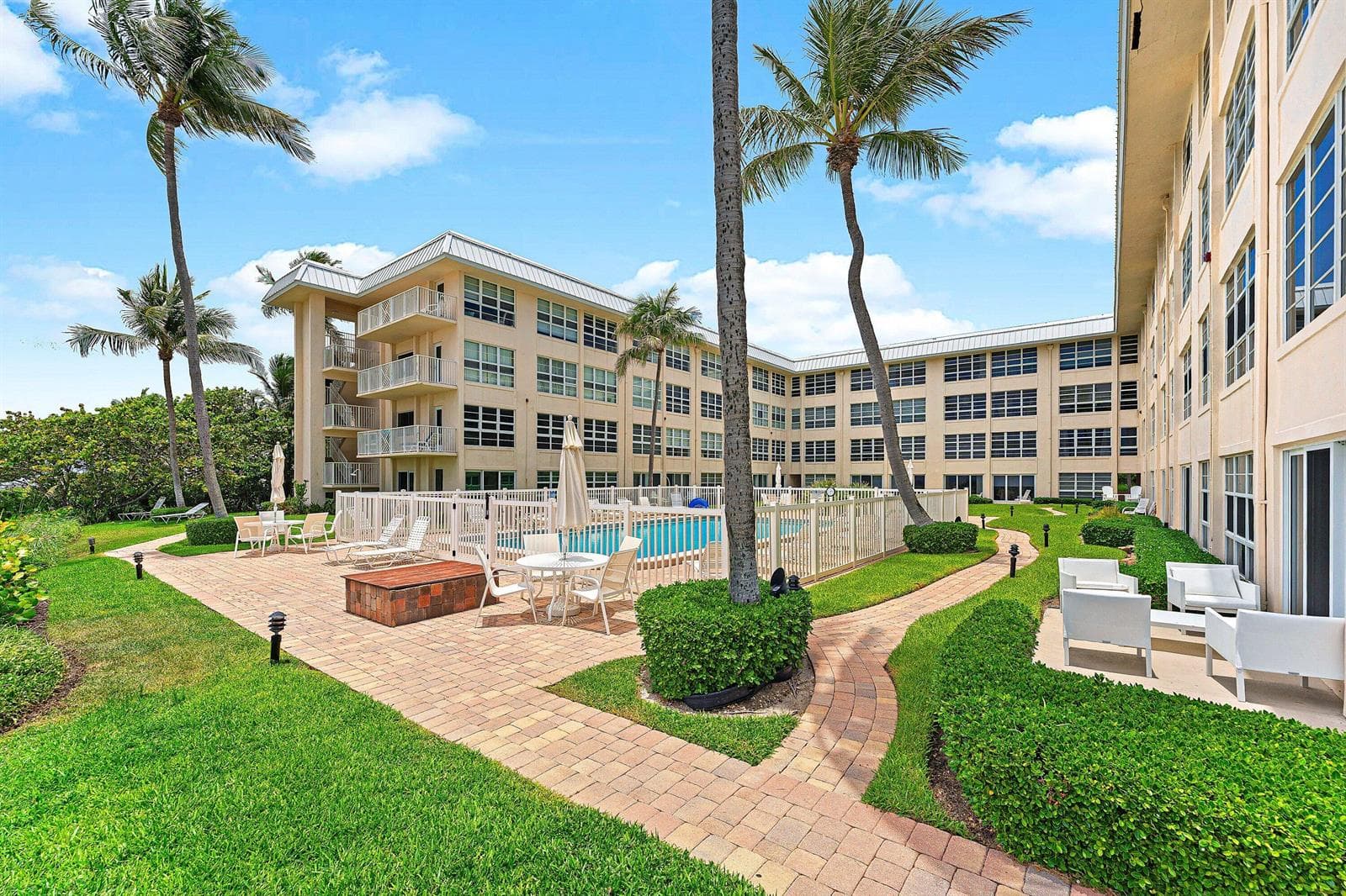 3851 N Ocean Boulevard N 403 photo 3