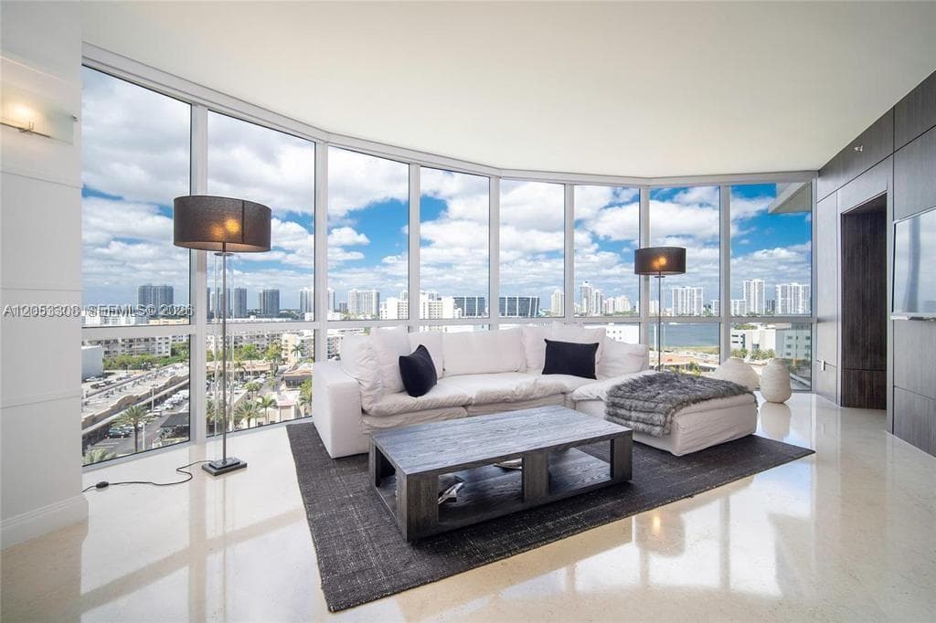18101 Collins Ave 1101 photo 5