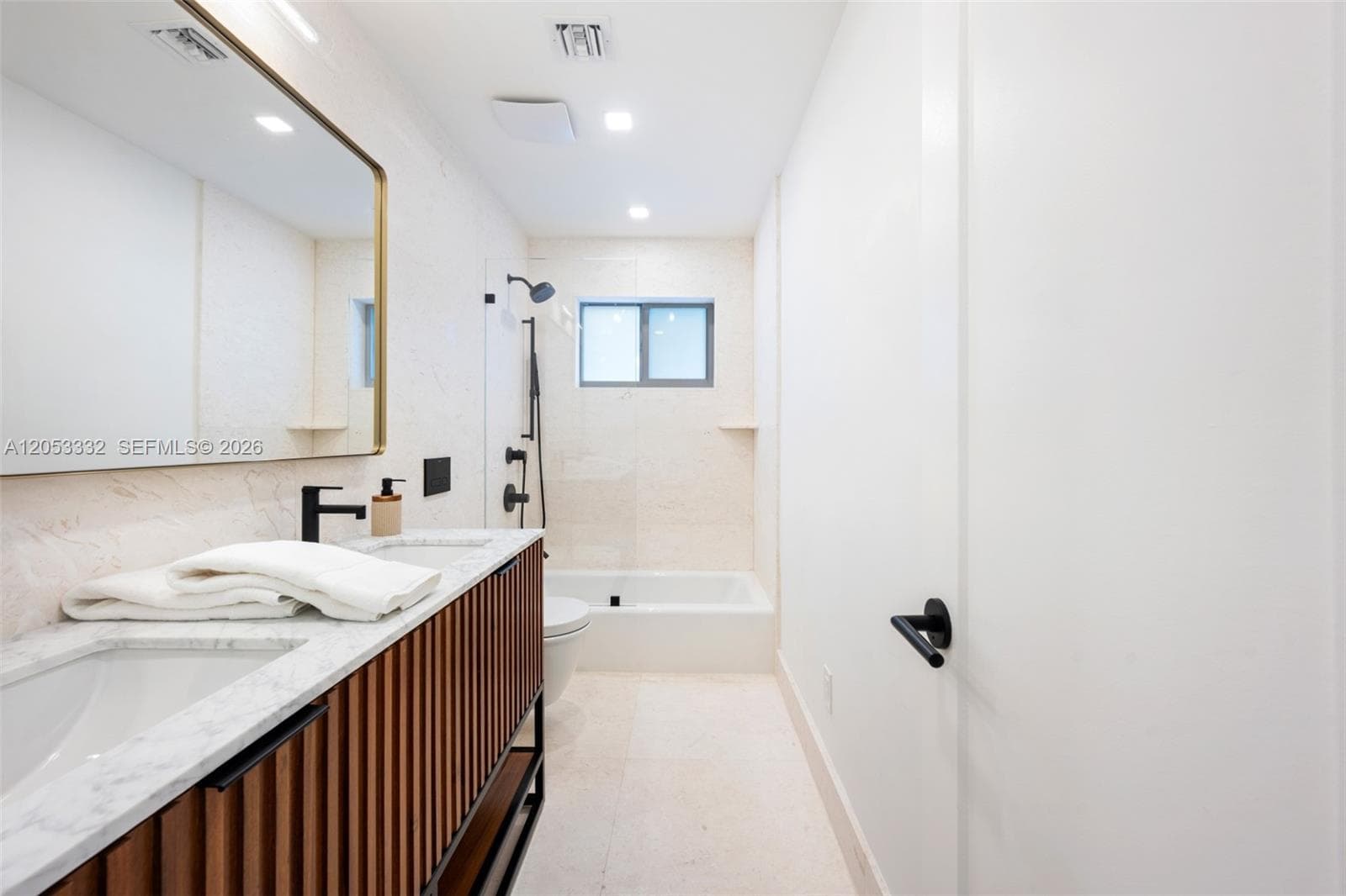 2273 Bayview Ln photo 18