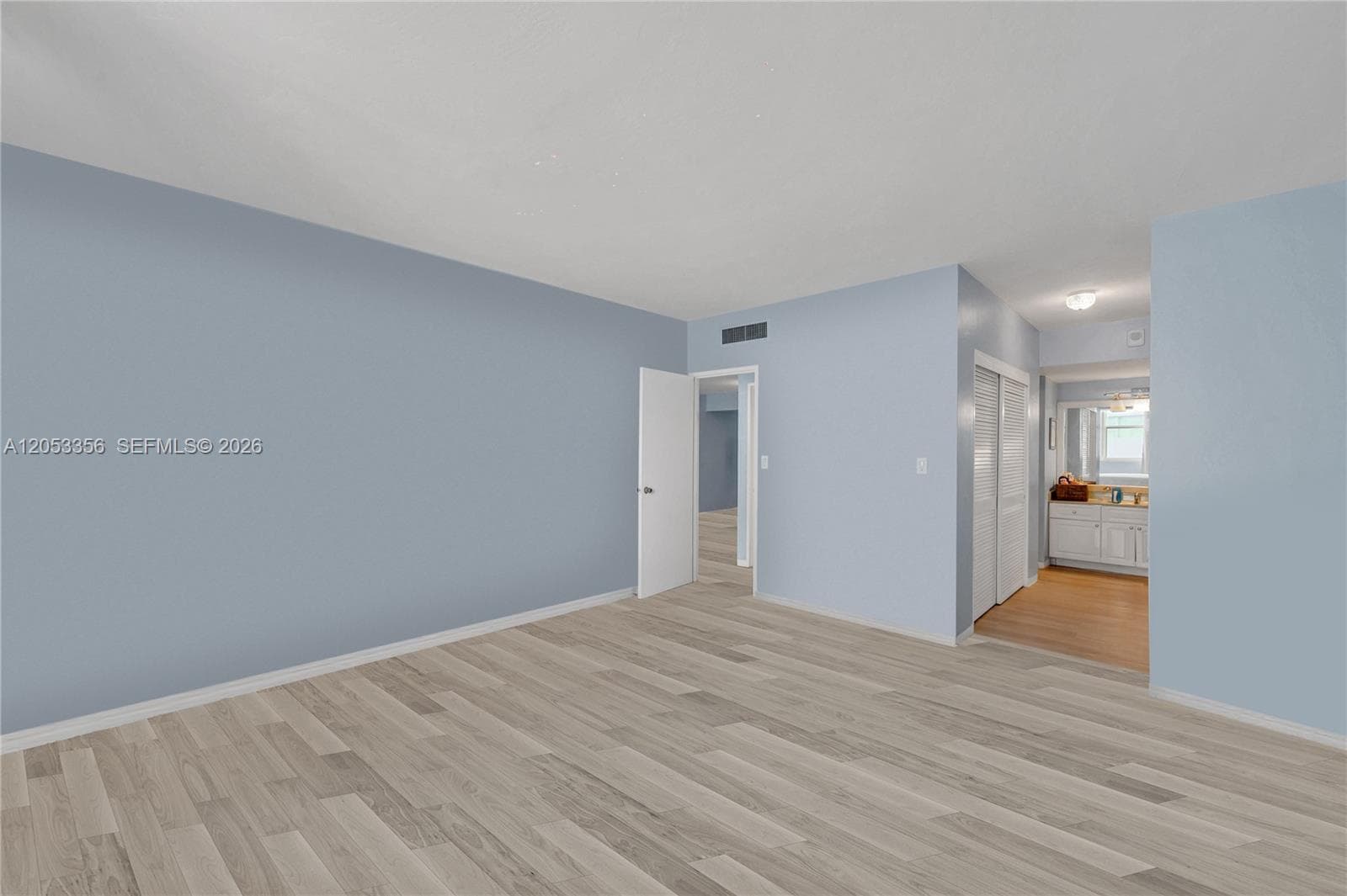 5001 Collins Ave 4E photo 12